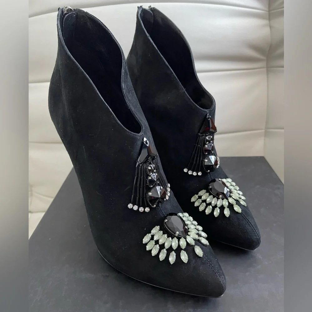 Emporio Armani high heel boots. Size 8.5. - Picture 3 of 4